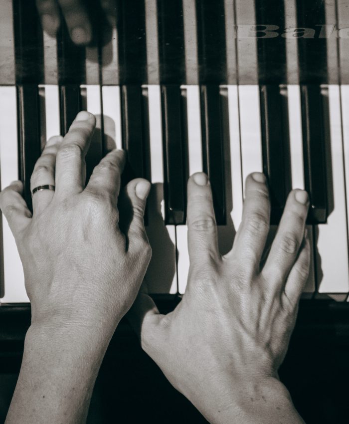 Pianista de SC lança obra que homenageia Vieira Brandão!